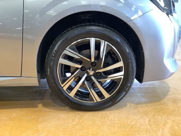 Used Peugeot 208 2022 for sale - 74915703: Photo 10
