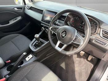 Used Renault Clio 2022 for sale - 78474517: Photo