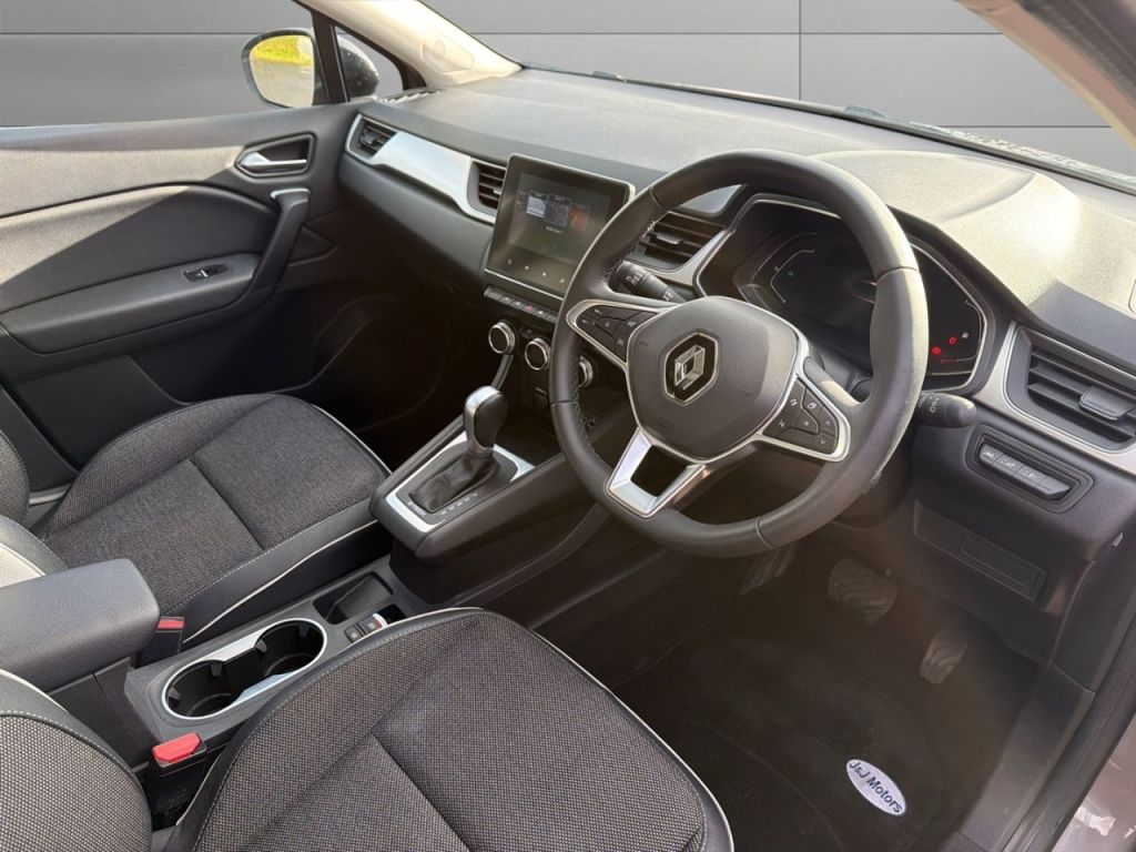 Used Renault Captur 2022 for sale - 76322752: Photo 2