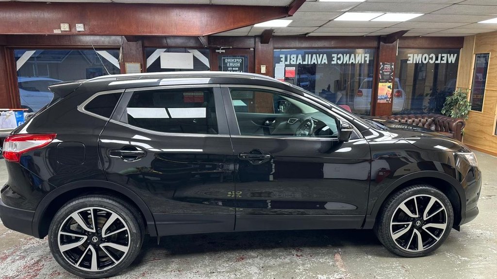 Used Nissan Qashqai 2015 for sale - 76429907: Photo 14