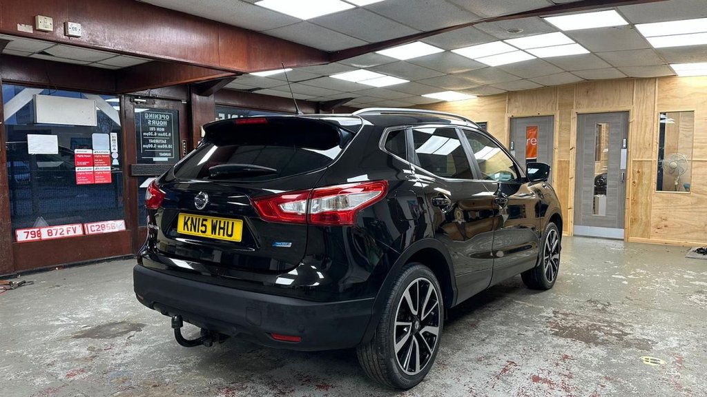 Used Nissan Qashqai 2015 for sale - 76429907: Photo 17