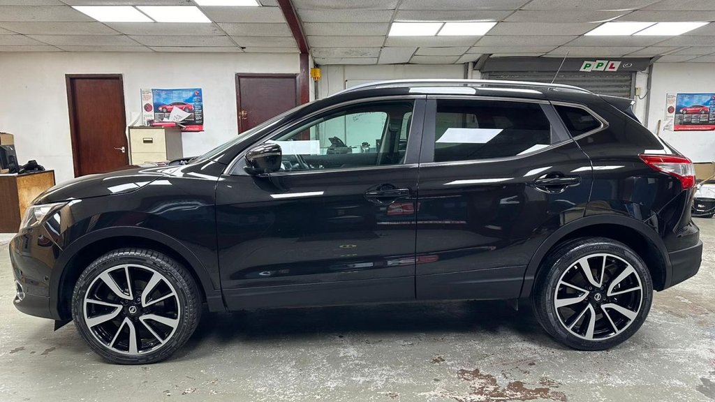 Used Nissan Qashqai 2015 for sale - 76429907: Photo 8