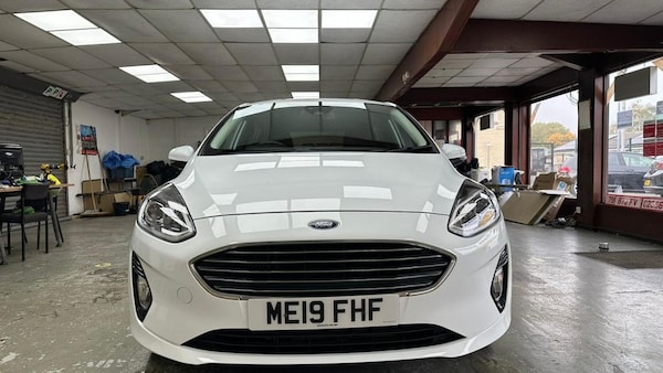 Used Ford Fiesta 2019 for sale - 76280087: Photo 2