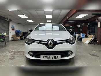 Used Renault Clio 2015 for sale - 76260993: Photo