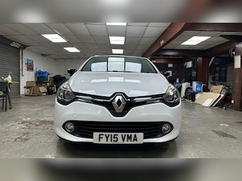 Used Renault Clio 2015 for sale - 76260993: Photo