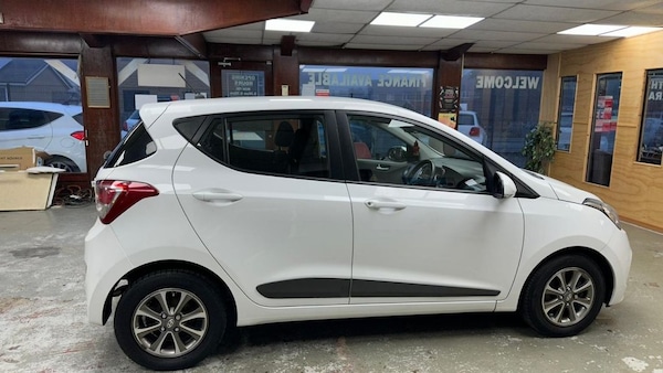 Used Hyundai i10 2016 for sale - 76280175: Photo 18