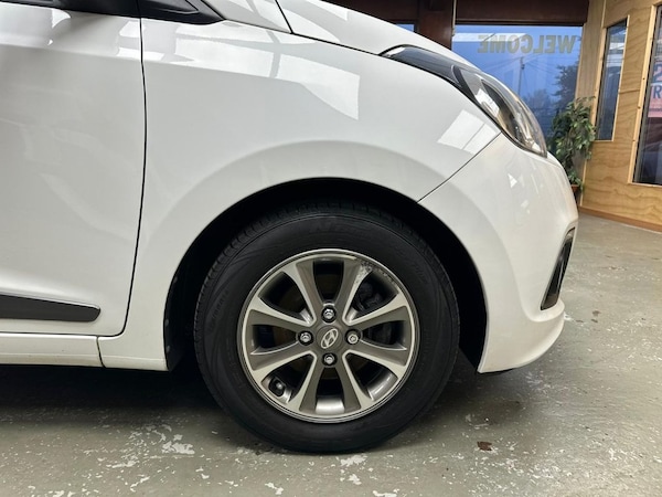 Used Hyundai i10 2016 for sale - 76280175: Photo 34