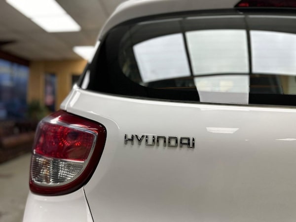 Used Hyundai i10 2016 for sale - 76280175: Photo 50