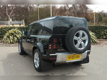 Used Land Rover Defender 110 2022 for sale - 75589733: Photo