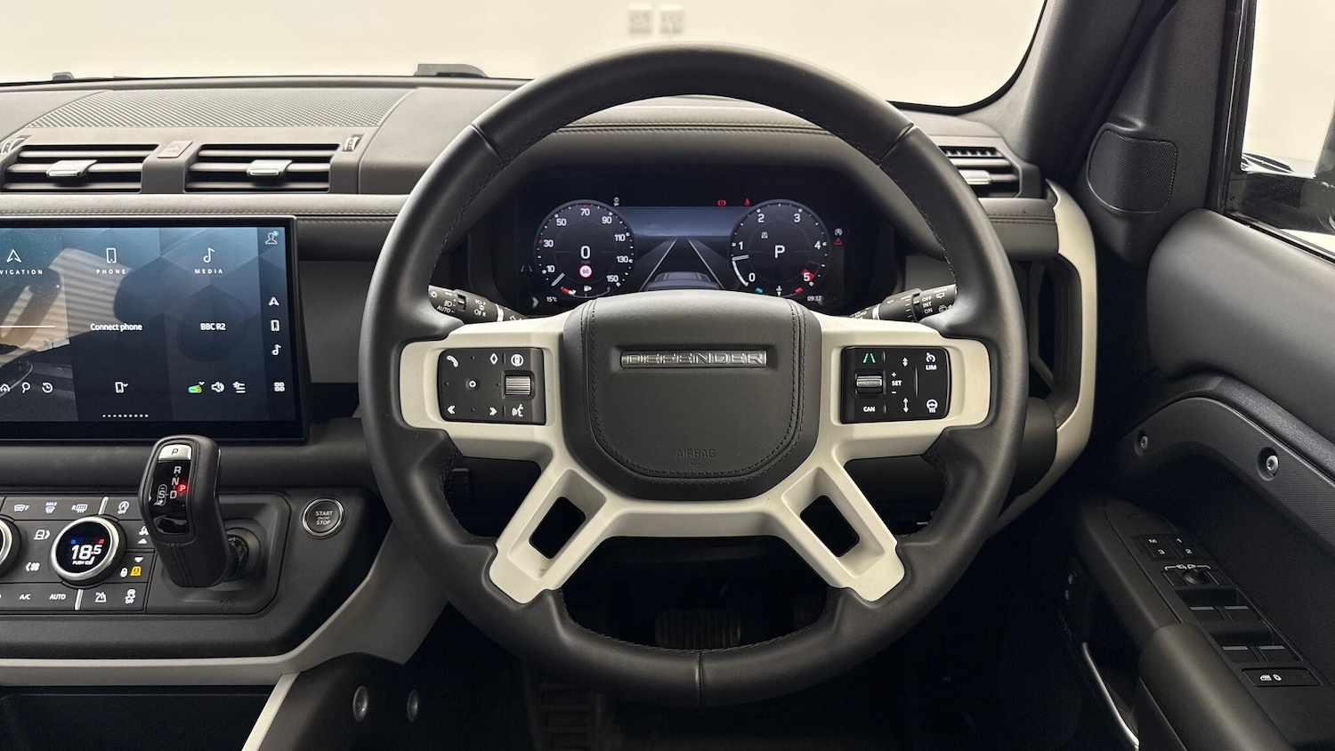Used Land Rover Defender 2024 for sale - 76151688: Photo 15