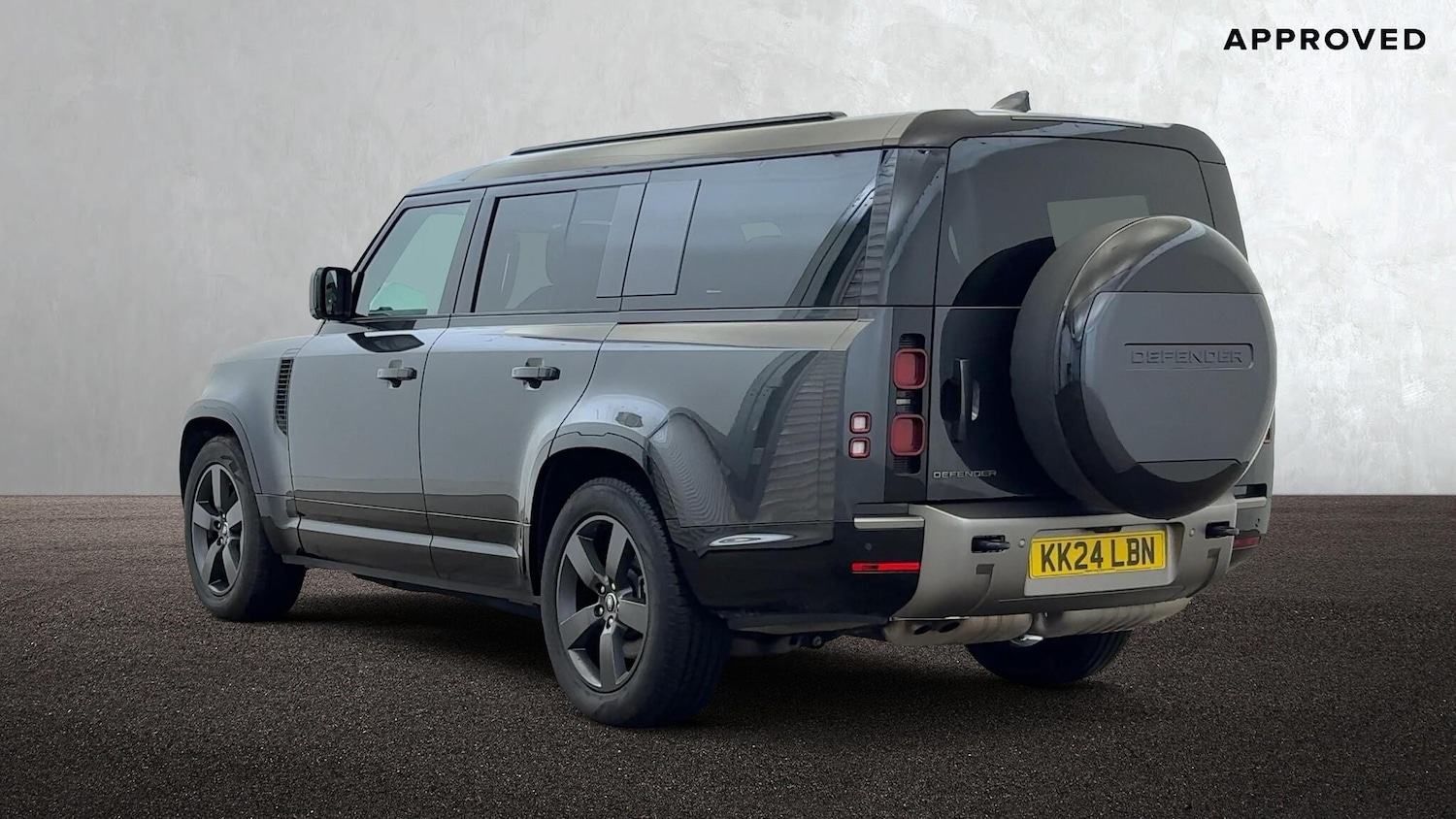 Used Land Rover Defender 2024 for sale - 76151688: Photo 2