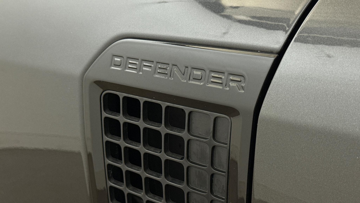 Used Land Rover Defender 2024 for sale - 76151688: Photo 20