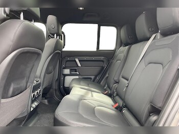 Used Land Rover Defender 130 2024 for sale - 75696672: Photo