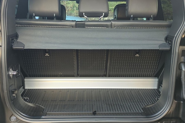 Used Land Rover Defender 2023 for sale - 76201391: Photo 10