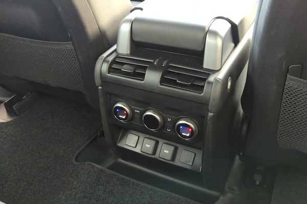Used Land Rover Defender 2023 for sale - 76201391: Photo 18