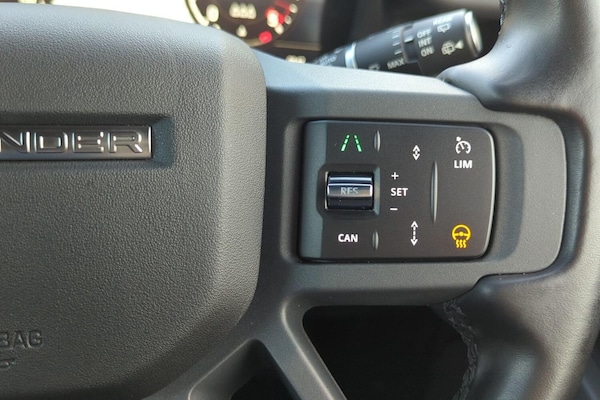 Used Land Rover Defender 2023 for sale - 76201391: Photo 26