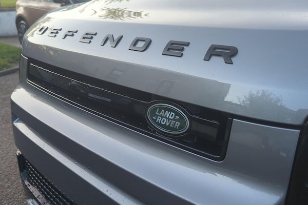Used Land Rover Defender 2023 for sale - 76201391: Photo 27