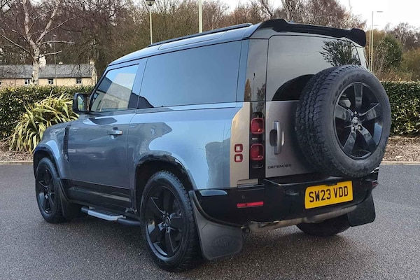 Used Land Rover Defender 2023 for sale - 76201391: Photo 2