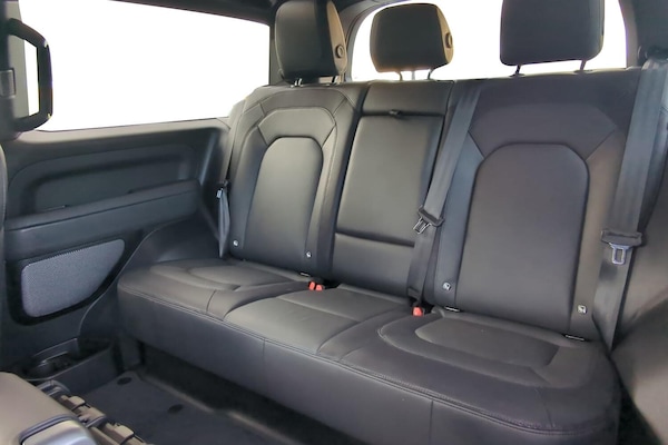 Used Land Rover Defender 2023 for sale - 76201391: Photo 4