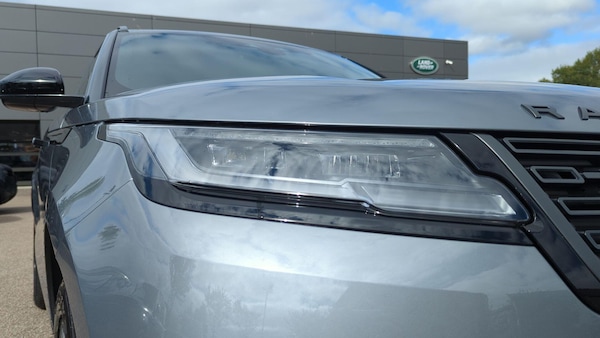 Used Land Rover Range Rover Velar 2025 for sale - 76199768: Photo 17