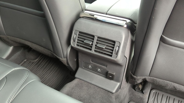 Used Land Rover Range Rover Velar 2025 for sale - 76199768: Photo 18