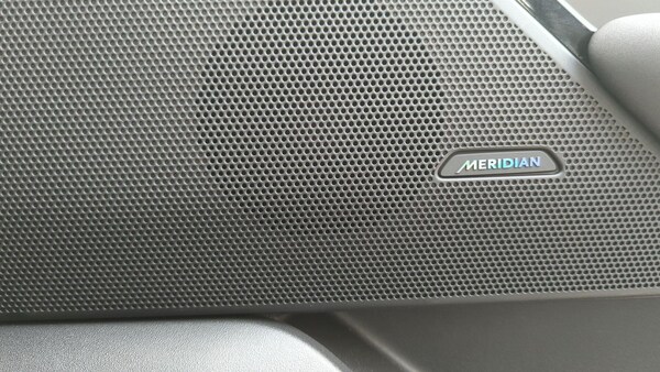 Used Land Rover Range Rover Velar 2025 for sale - 76199768: Photo 24