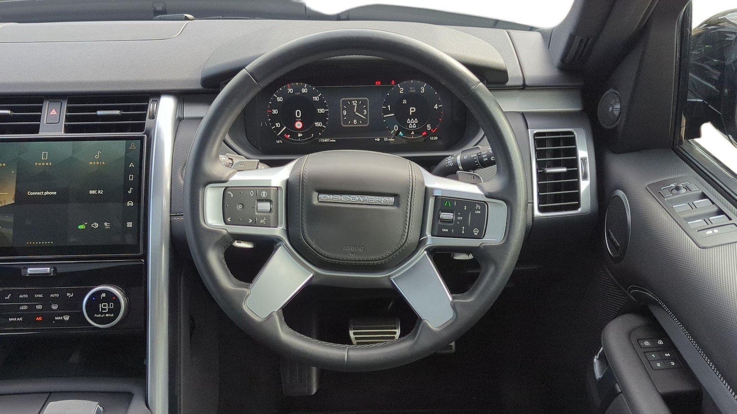 Used Land Rover Discovery 2024 for sale - 76059720: Photo 15
