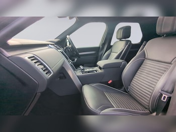 Used Land Rover Discovery 2024 for sale - 76059720: Photo 3