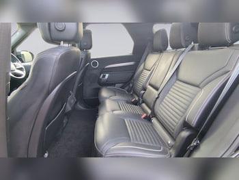 Used Land Rover Discovery 2024 for sale - 76059720: Photo 4