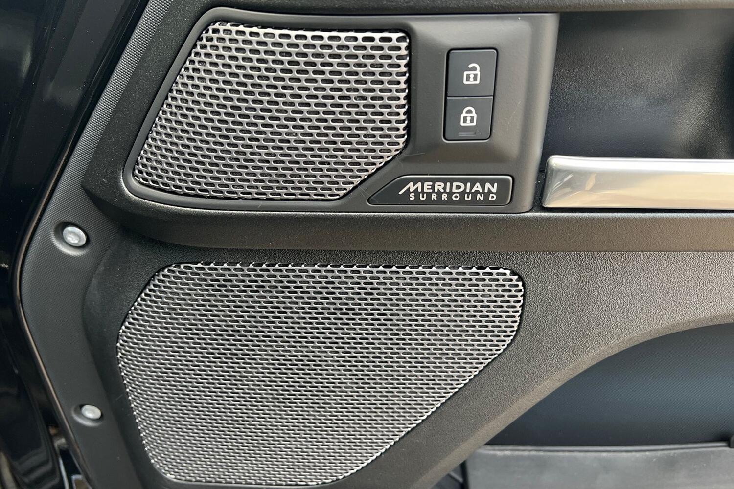 Used Land Rover Defender 2024 for sale - 76138444: Photo 24