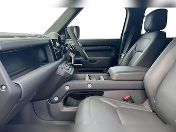 Used Land Rover Defender 2024 for sale - 76138444: Photo 3