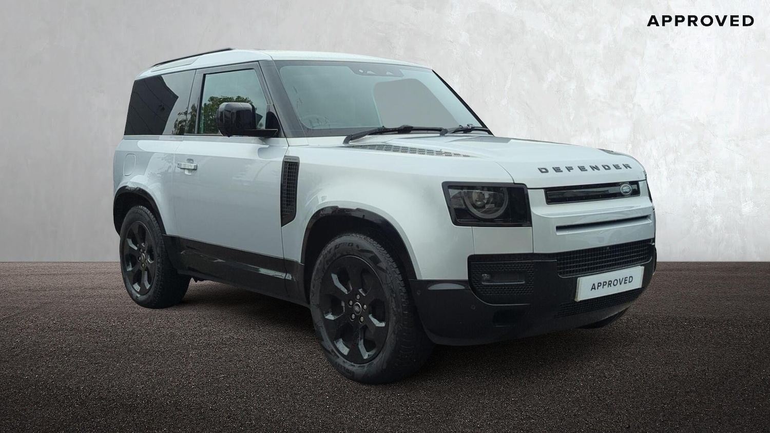 Used Land Rover Defender 2024 for sale - 76201175: Photo 1
