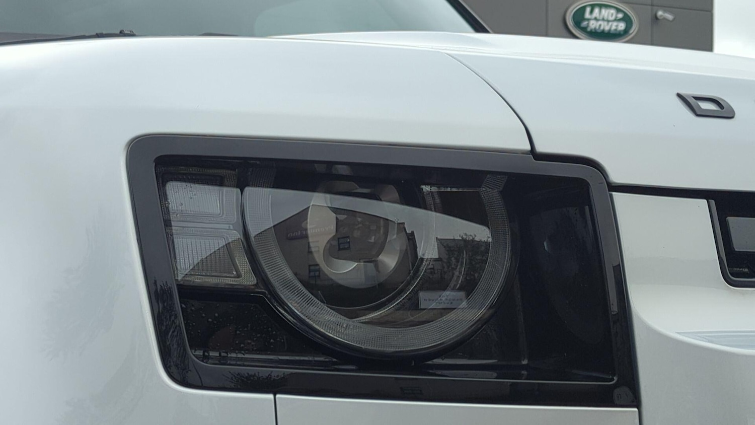 Used Land Rover Defender 2024 for sale - 76201175: Photo 17