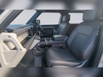 Used Land Rover Defender 90 2024 for sale - 76201175: Photo