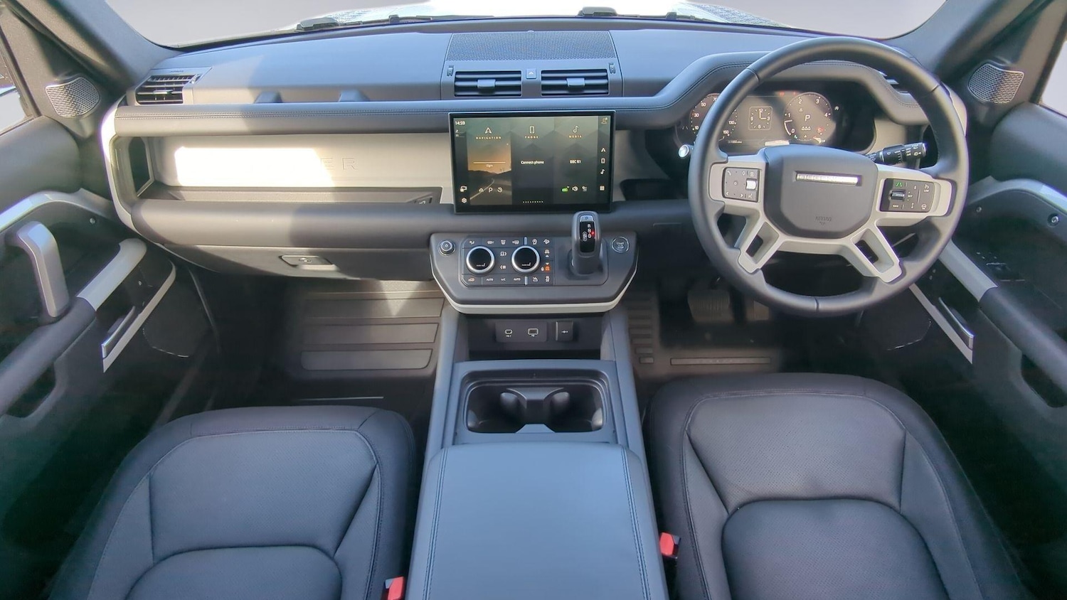 Used Land Rover Defender 2024 for sale - 76201175: Photo 9