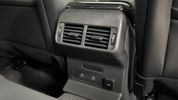 Used Land Rover Range Rover Velar 2024 for sale - 76227697: Photo 18
