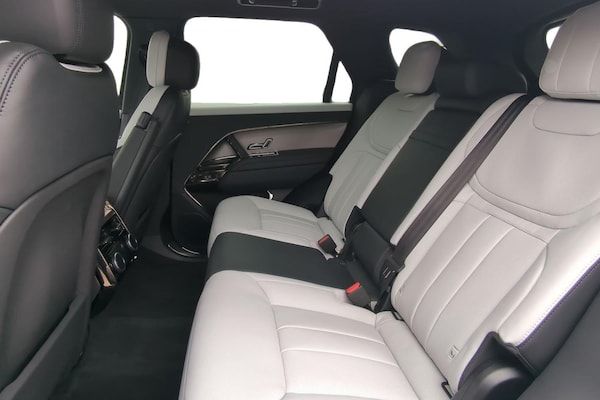 Used Land Rover Range Rover Sport 2025 for sale - 76200962: Photo 4
