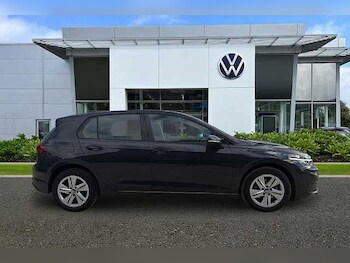 Used Volkswagen Golf 2024 for sale - 78045367: Photo