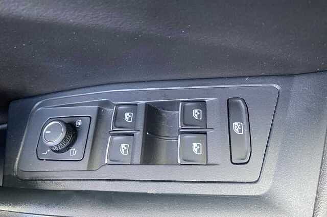 Used Volkswagen T-Roc 2022 for sale - 76482725: Photo 24