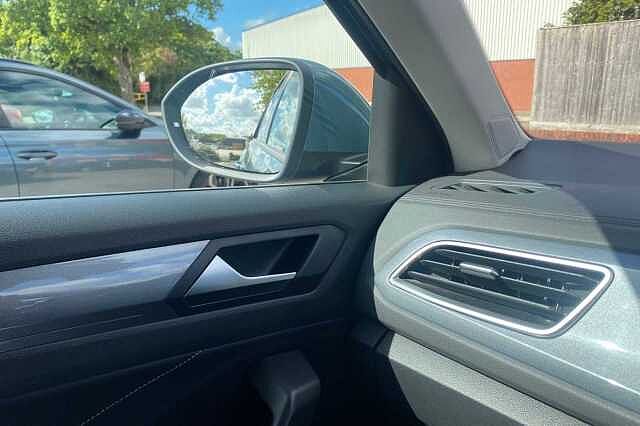 Used Volkswagen T-Roc 2022 for sale - 76482725: Photo 31