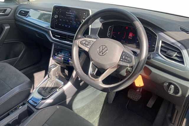 Used Volkswagen T-Roc 2022 for sale - 76482725: Photo 6