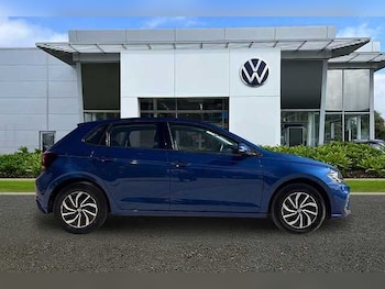 Used Volkswagen Polo 2023 for sale - 78106530: Photo