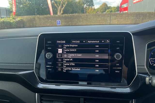 Used Volkswagen T-Cross 2024 for sale - 75974895: Photo 24
