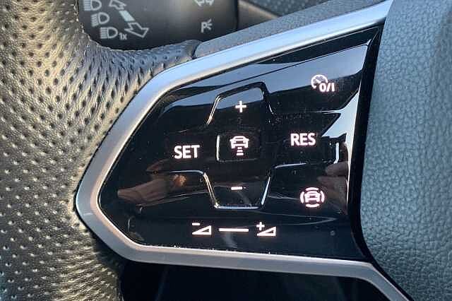 Used Volkswagen Golf 2022 for sale - 76687093: Photo 15