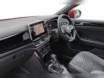 Used Volkswagen T-Roc 2023 for sale - 78210339: Photo