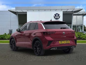 Used Volkswagen T-Roc 2023 for sale - 78210339: Photo
