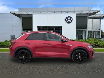 Used Volkswagen T-Roc 2023 for sale - 78210339: Photo