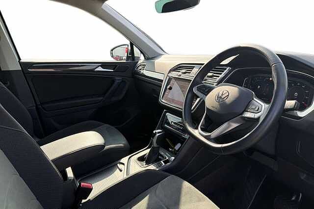 Used Volkswagen Tiguan 2023 for sale - 77990464: Photo 6