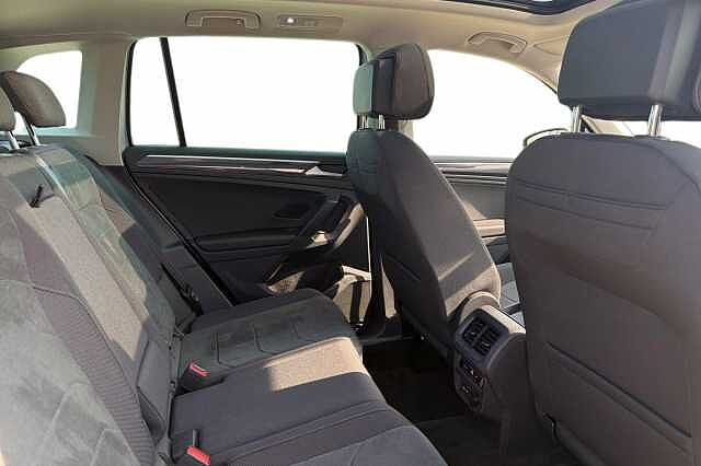 Used Volkswagen Tiguan 2023 for sale - 77990464: Photo 8