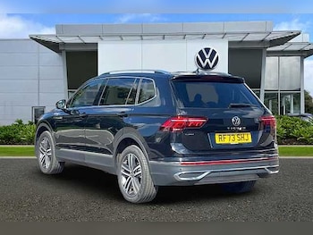 Used Volkswagen Tiguan Allspace 2023 for sale - 75956051: Photo 3